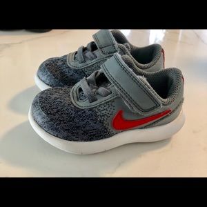 Nike - gray and red - size 5 - toddler